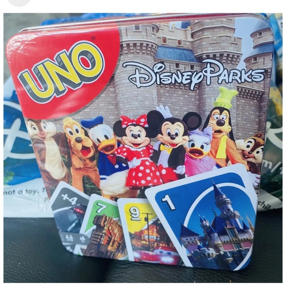 NWT Fisney Parks Mickey And Friends UNO card game - Picture 1 of 3
